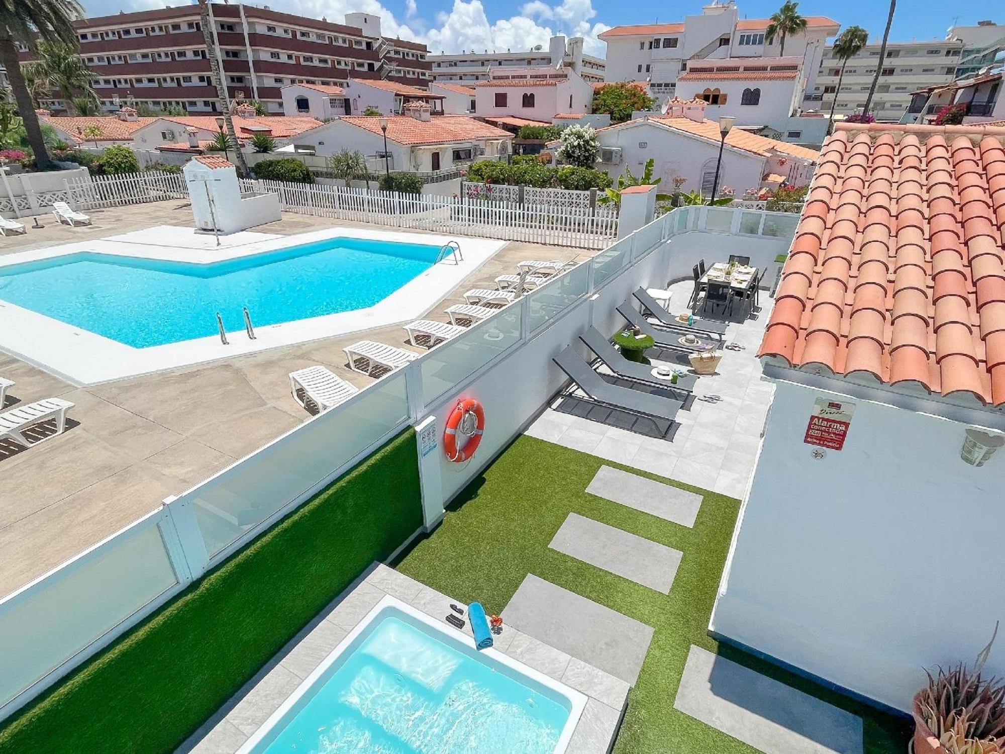 Ingles Stunning Tranquil Retreat Wonderful With A Private Pool Shared Pool Terrace With Dining Seating Area Proximity To, Las Palmas de Gran Canaria